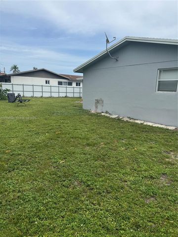 4361 NW 15th St, Lauderhill, FL 33313