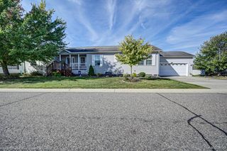 11108 Wood Run Circle, South Lyon, MI 48178