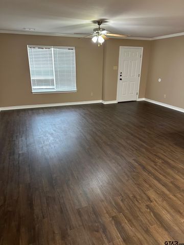 325 Princess Pl, Tyler, TX 75704