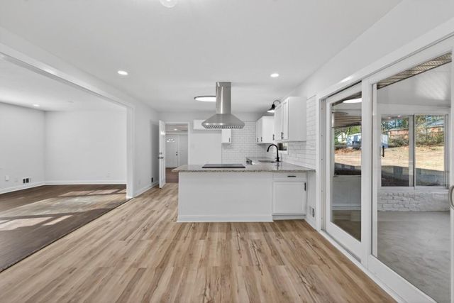 2569 Poplar Street, Snellville, GA 30078