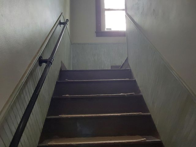 411 N Union Street, Hobart, IN 46342