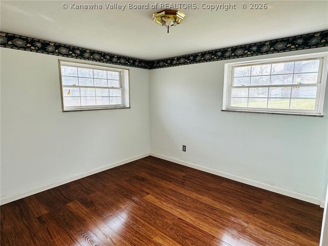 1915 Pinewood Drive, Charleston, WV 25320