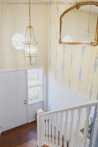 1915 Pinewood Drive, Charleston, WV 25320