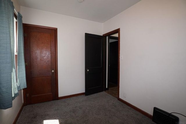307 1st Avenue, Charles City, IA 50616