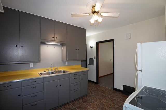 307 1st Avenue, Charles City, IA 50616