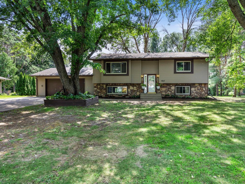 5747 261st Street, Wyoming, MN 55092