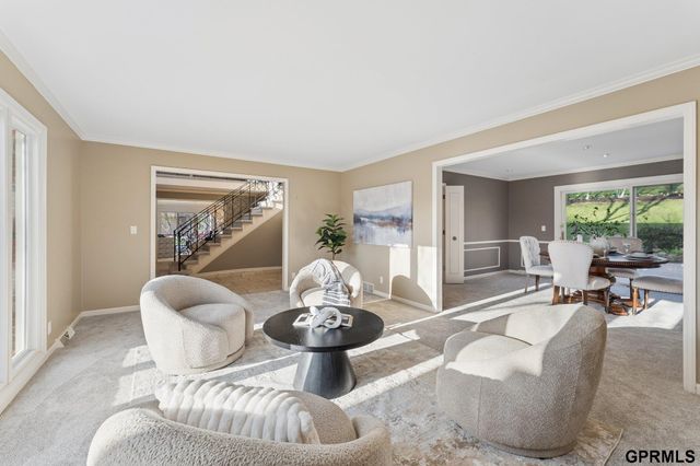 9723 Fieldcrest Drive, Omaha, NE 68114