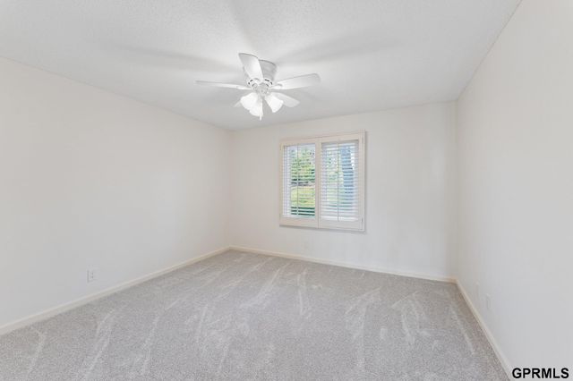 9723 Fieldcrest Drive, Omaha, NE 68114