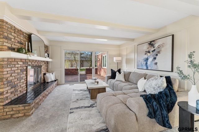 9723 Fieldcrest Drive, Omaha, NE 68114