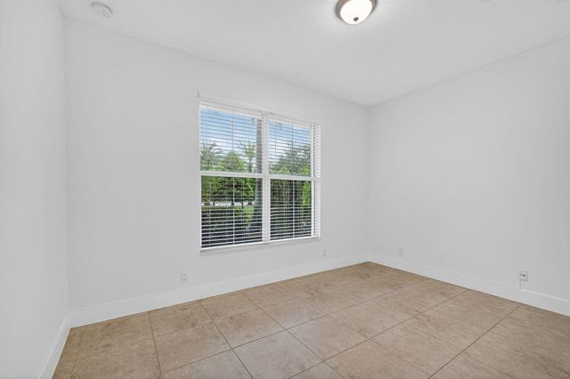 7089 Edison Place, Palm Beach Gardens, FL 33418