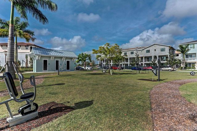 7089 Edison Place, Palm Beach Gardens, FL 33418