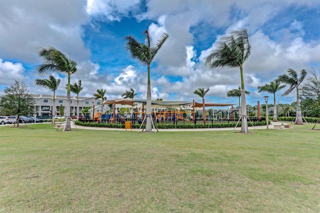 7089 Edison Place, Palm Beach Gardens, FL 33418