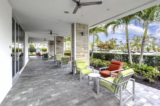 7089 Edison Place, Palm Beach Gardens, FL 33418