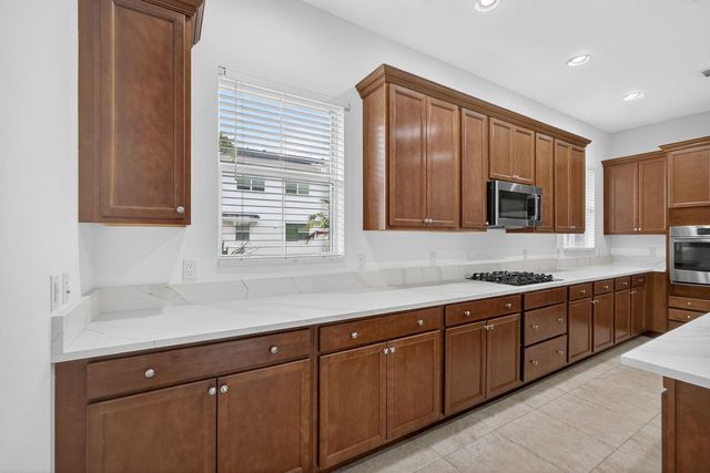 7089 Edison Place, Palm Beach Gardens, FL 33418
