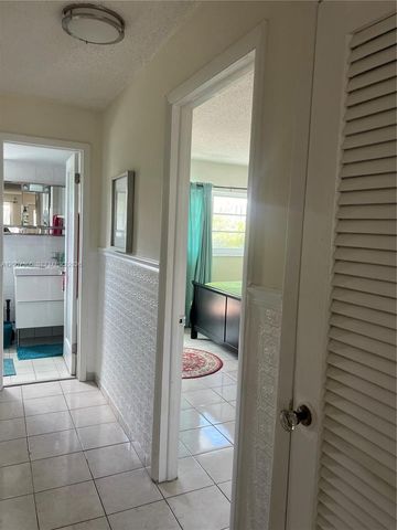 1820 James Ave 4E, Miami Beach, FL 33139