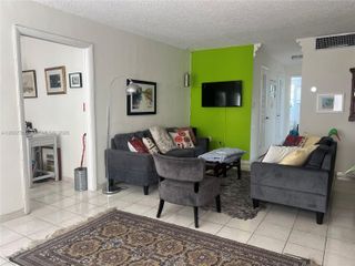 1820 James Ave 4E, Miami Beach, FL 33139