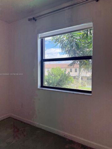 12715 SW 230th Terrace, Miami, FL 33170