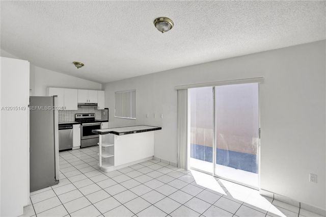 11854 SW 210th St x, Miami, FL 33177