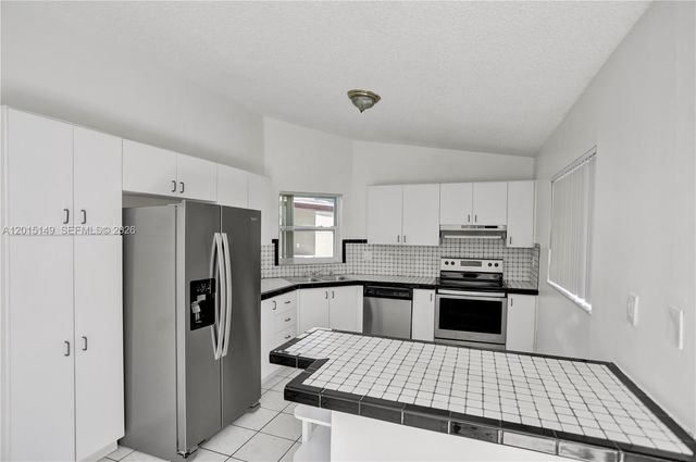 11854 SW 210th St x, Miami, FL 33177