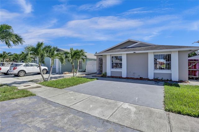 11854 SW 210th St x, Miami, FL 33177