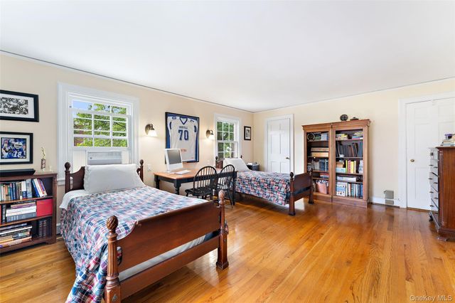 41 Garden Avenue, Bronxville, NY 10708