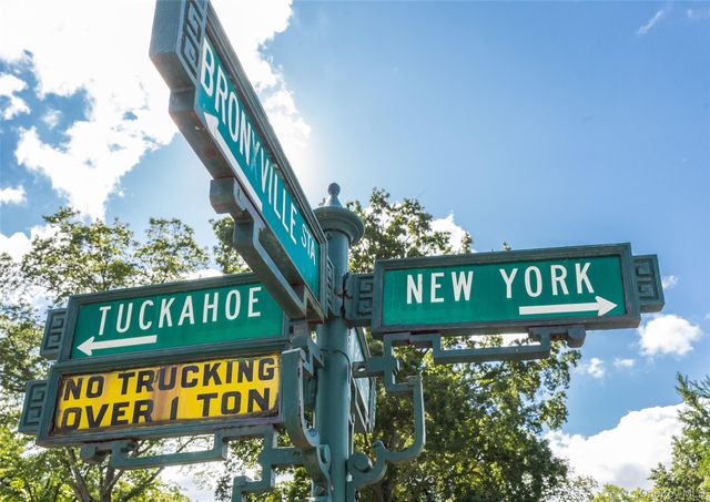 41 Garden Avenue, Bronxville, NY 10708