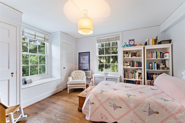 41 Garden Avenue, Bronxville, NY 10708