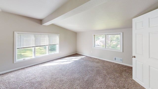 1217 NW 5th, Minot, ND 58703