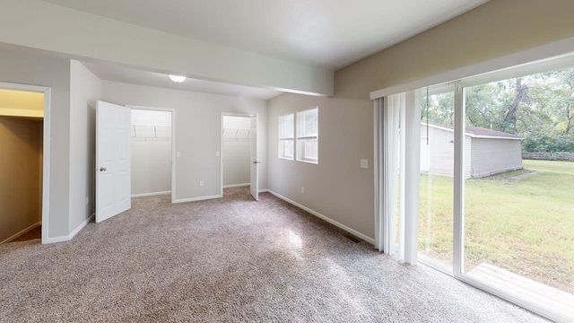 1217 NW 5th, Minot, ND 58703