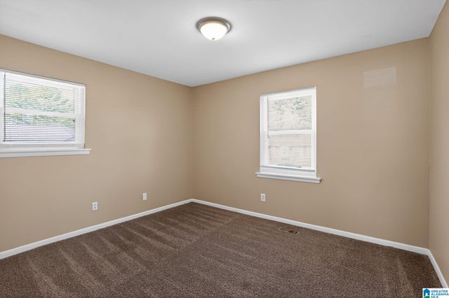 429 WOODLAND COURT NE, Center Point, AL 35215