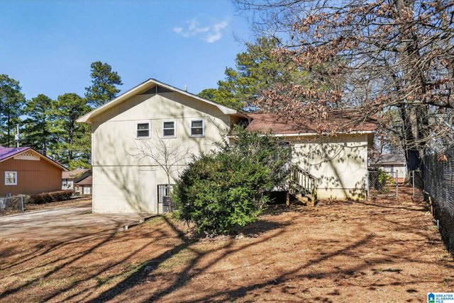 429 WOODLAND COURT NE, Center Point, AL 35215