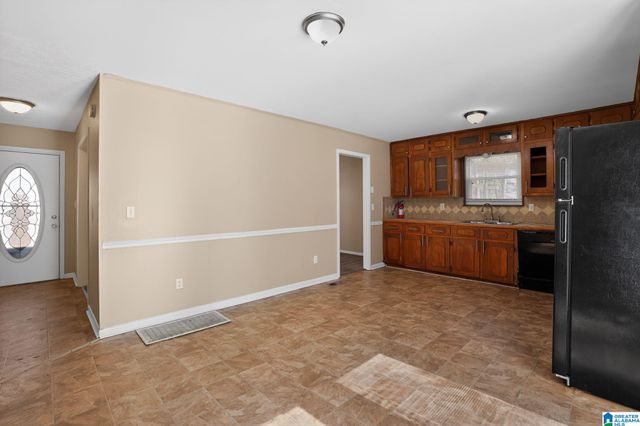 429 WOODLAND COURT NE, Center Point, AL 35215