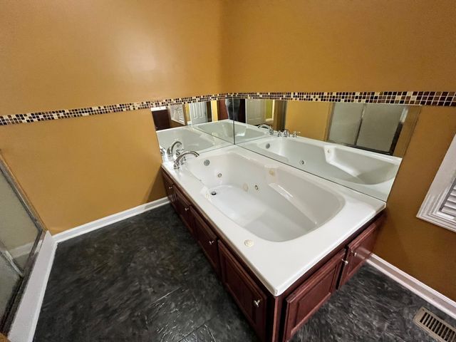 476 Bill Russell Rd, Wartrace, TN 37183