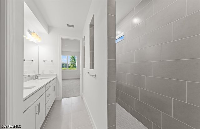 12404 Basalt LN, Alva, FL 33920