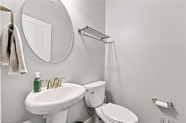 4403 Bonnie Loch Drive, Burlington, NC 27215