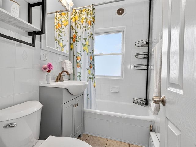 187 Florence St 2L, Boston, MA 02131