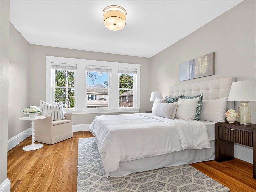 187 Florence St 2L, Boston, MA 02131