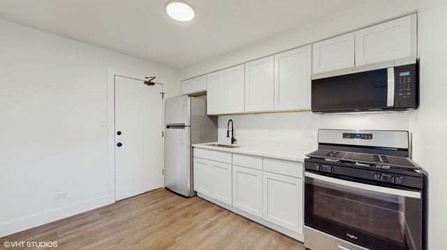 10416 Michael Todd Terrace GS, Glenview, IL 60025