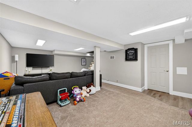 960 Briarton Drive, St Louis, MO 63126