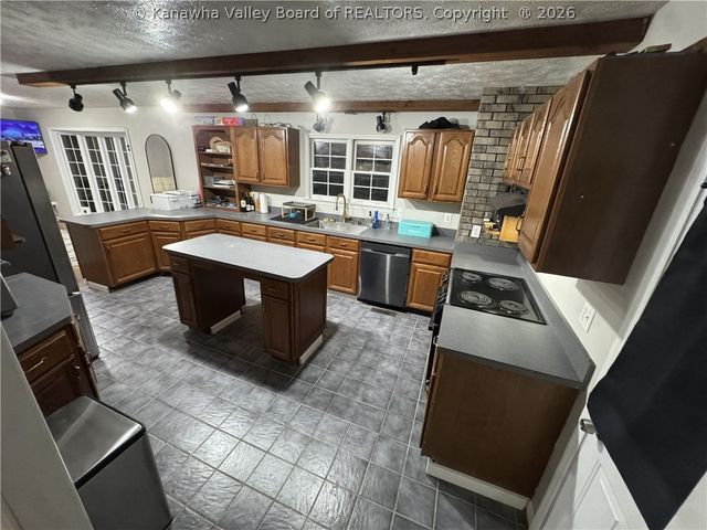 114 EDGEMONT Drive, Princeton, WV 24740