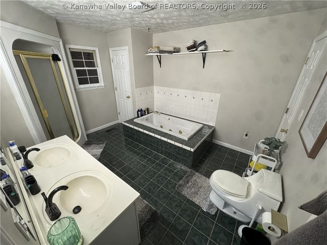 114 EDGEMONT Drive, Princeton, WV 24740