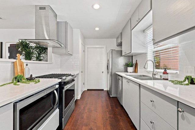 5611 Porsche LN, Austin, TX 78749