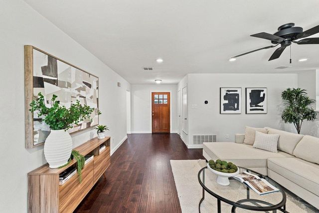 5611 Porsche LN, Austin, TX 78749