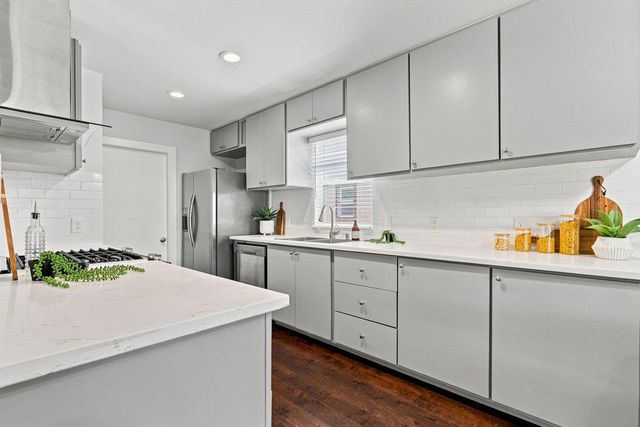 5611 Porsche LN, Austin, TX 78749