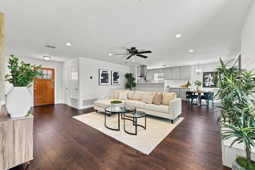 5611 Porsche LN, Austin, TX 78749