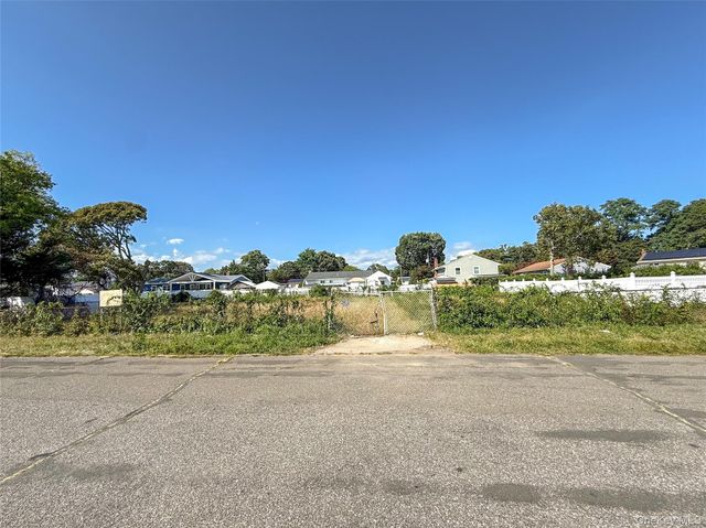 485 LOT A 42nd Street, North Lindenhurst, NY 11757