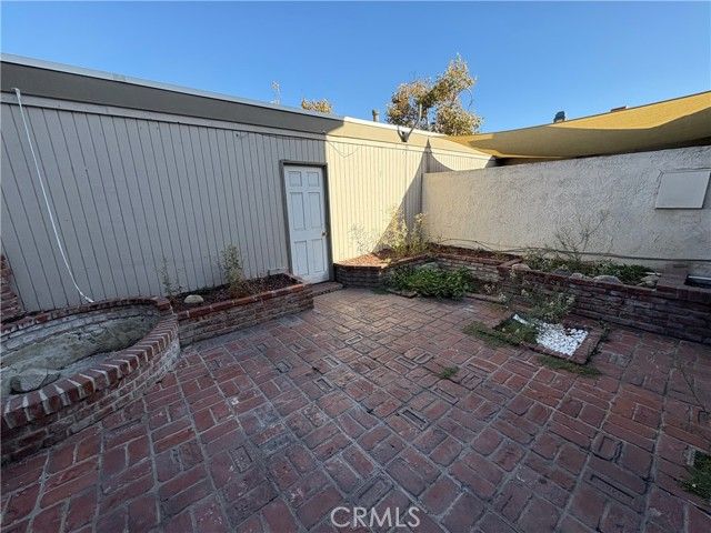 9727 Fremont Avenue, Montclair, CA 91763