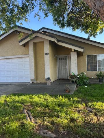 624 Park Hurst Way, Modesto, CA 95358