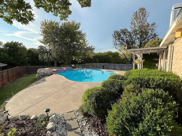 1209 Mill Spring Drive, Garland, TX 75040