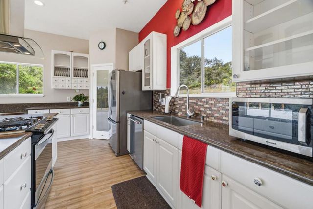 19269 Mallory Canyon Road D, Salinas, CA 93907